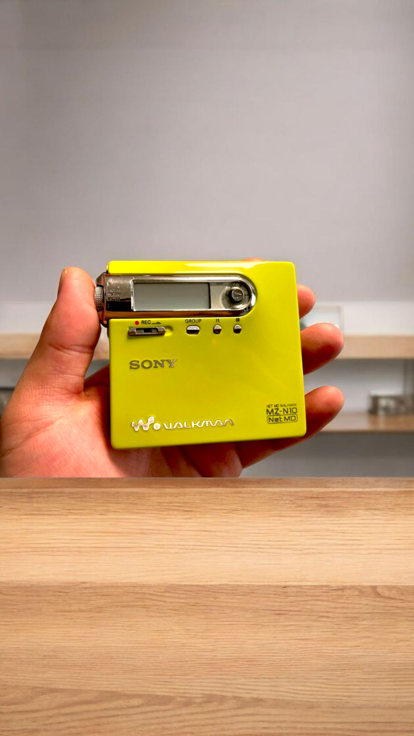Lime Colour Sony MZ-N10
