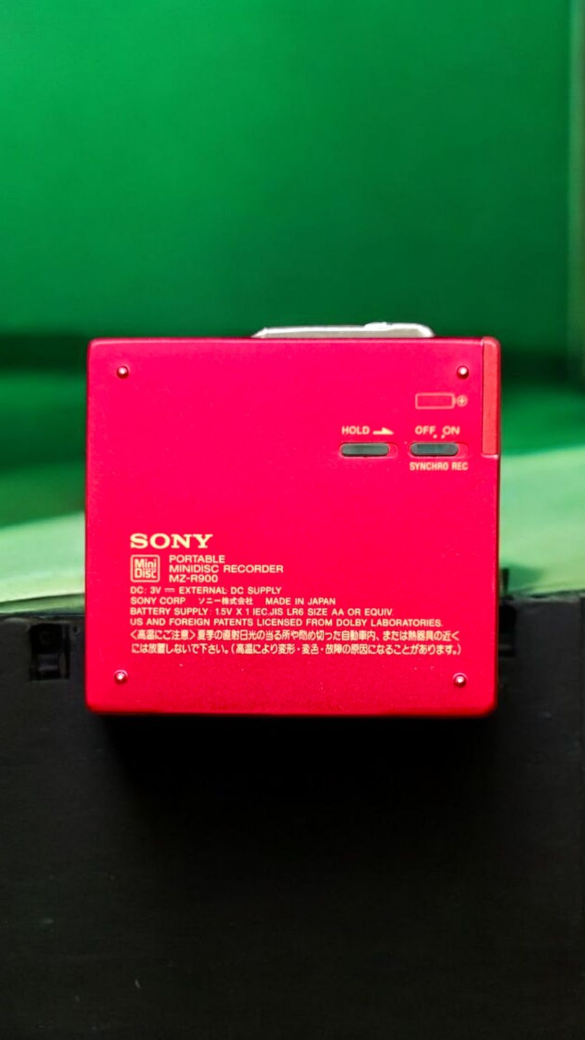 Sony MZ-R900