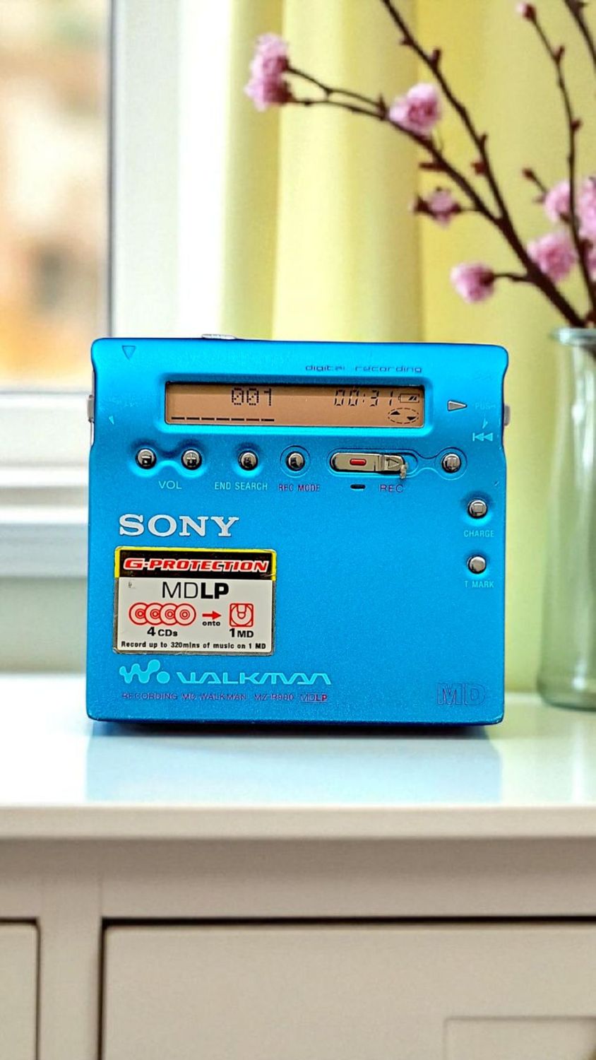 Sony MZ-R900
