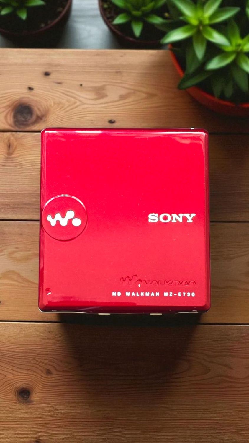 Recoloured Red Sony MZ-E730