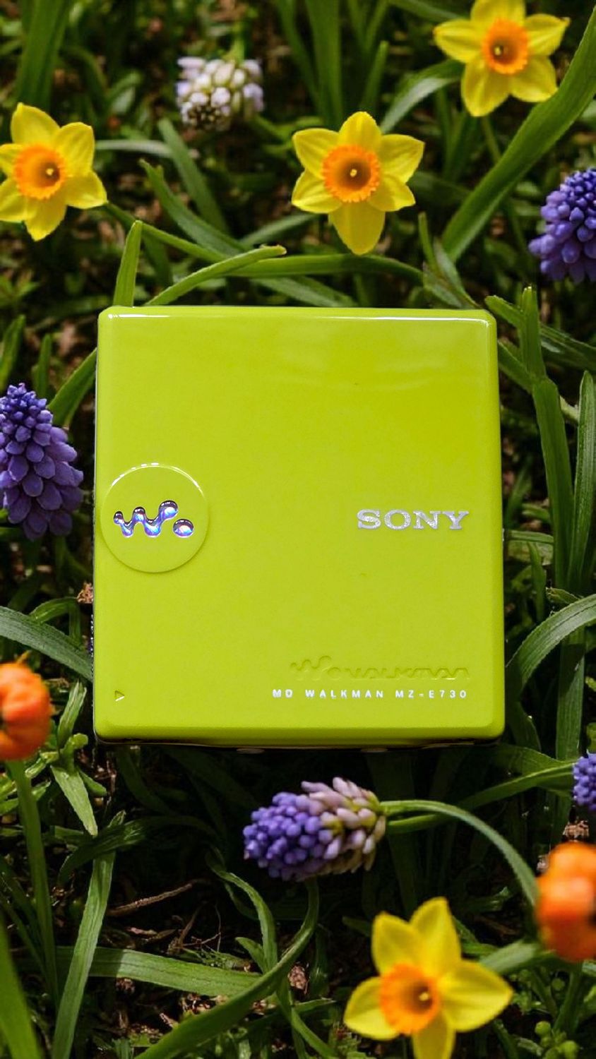Recoloured Sony Lime Green MZ-E730