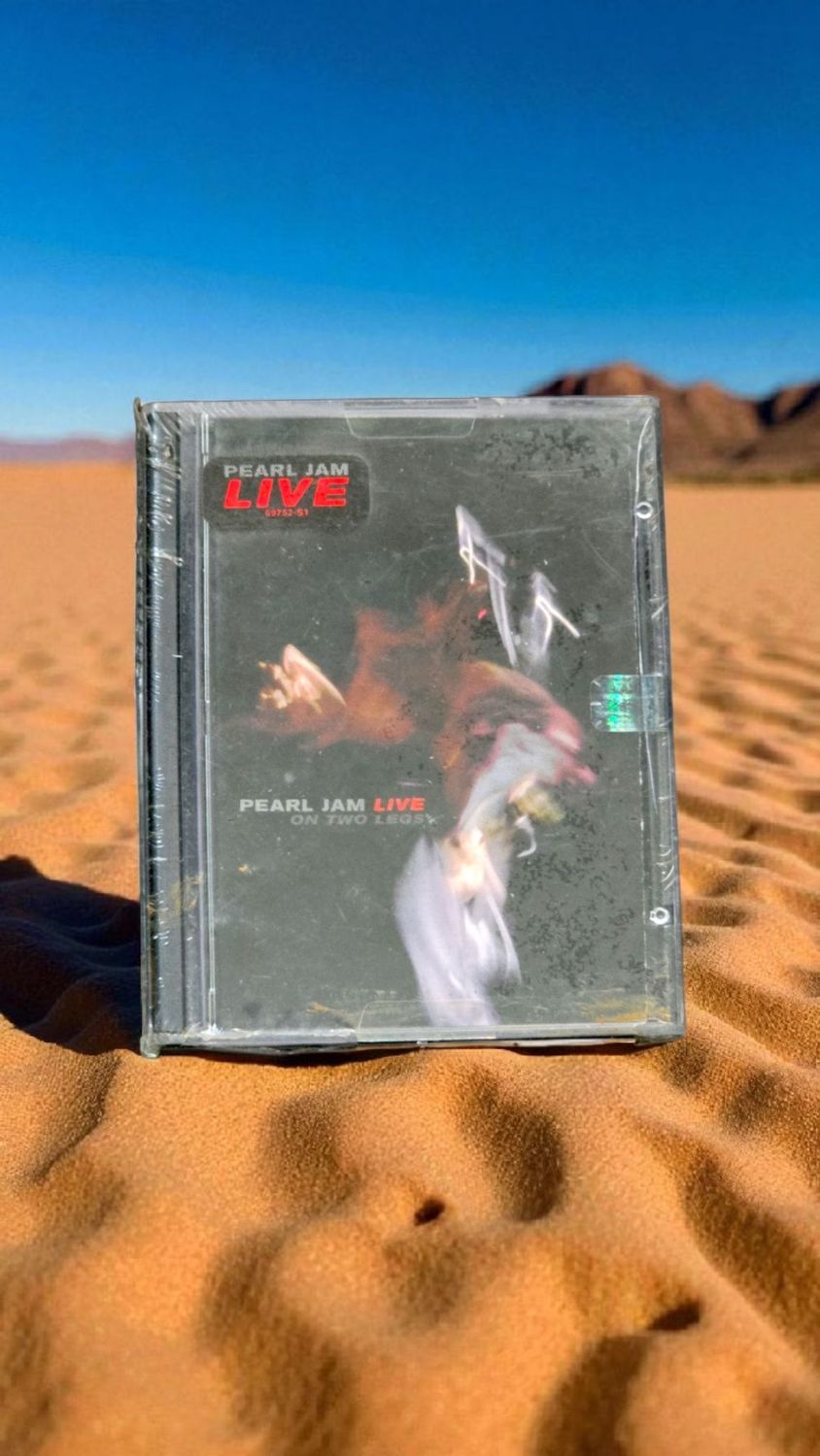 Pearl Jam - Live On Two Legs