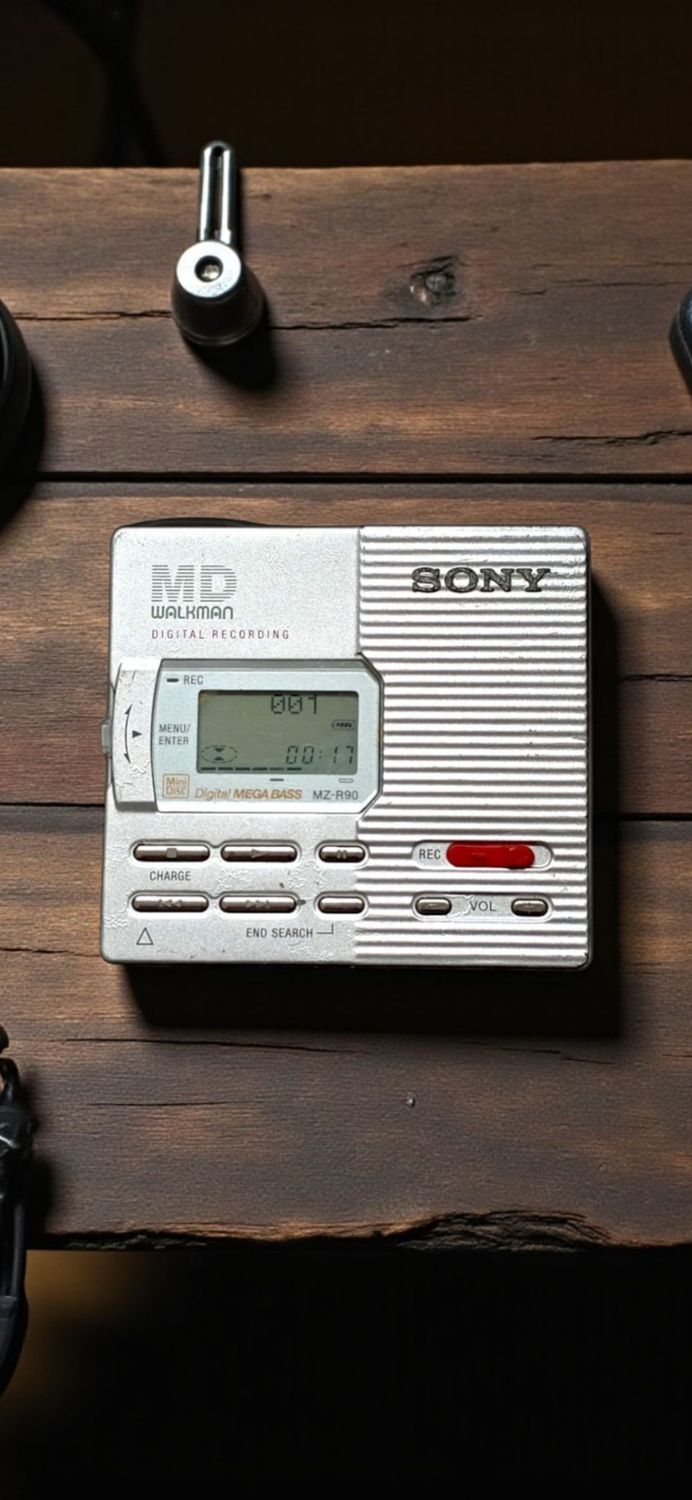 Sony MZ-R90