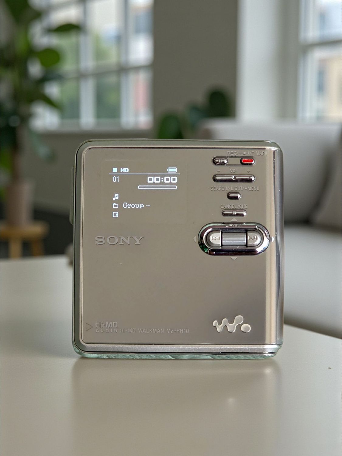 Sony MZ-RH10 with New Installed Screen