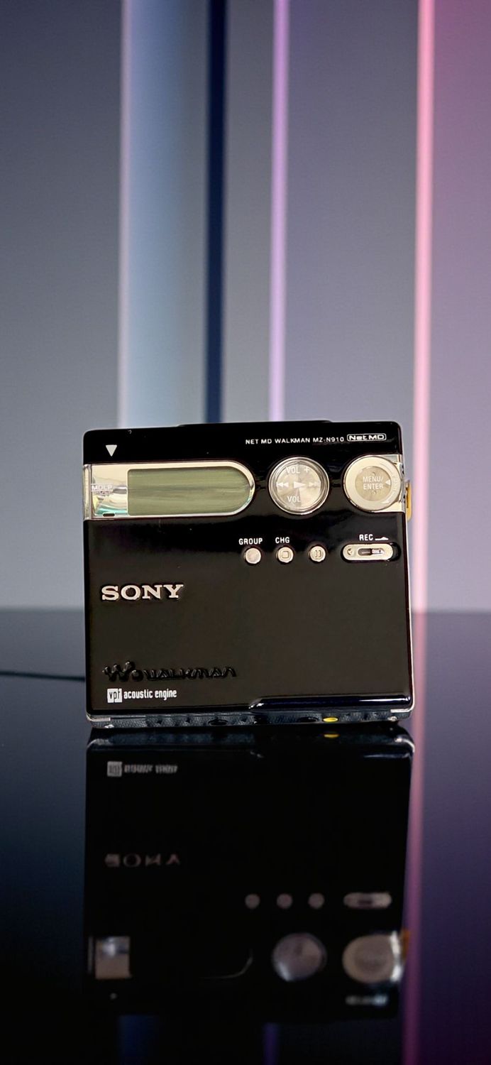 Recoloured Black Sony MZ-N910