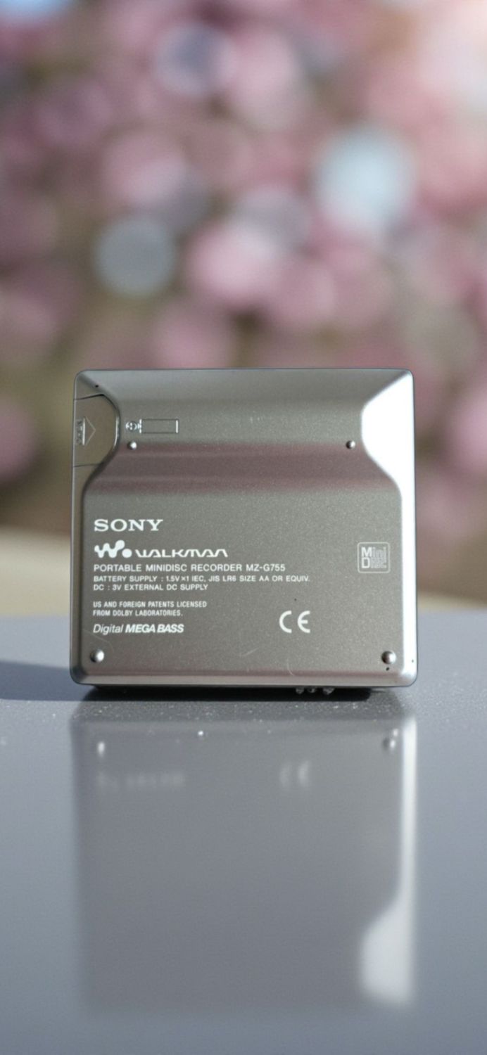 Sony MZ-G755