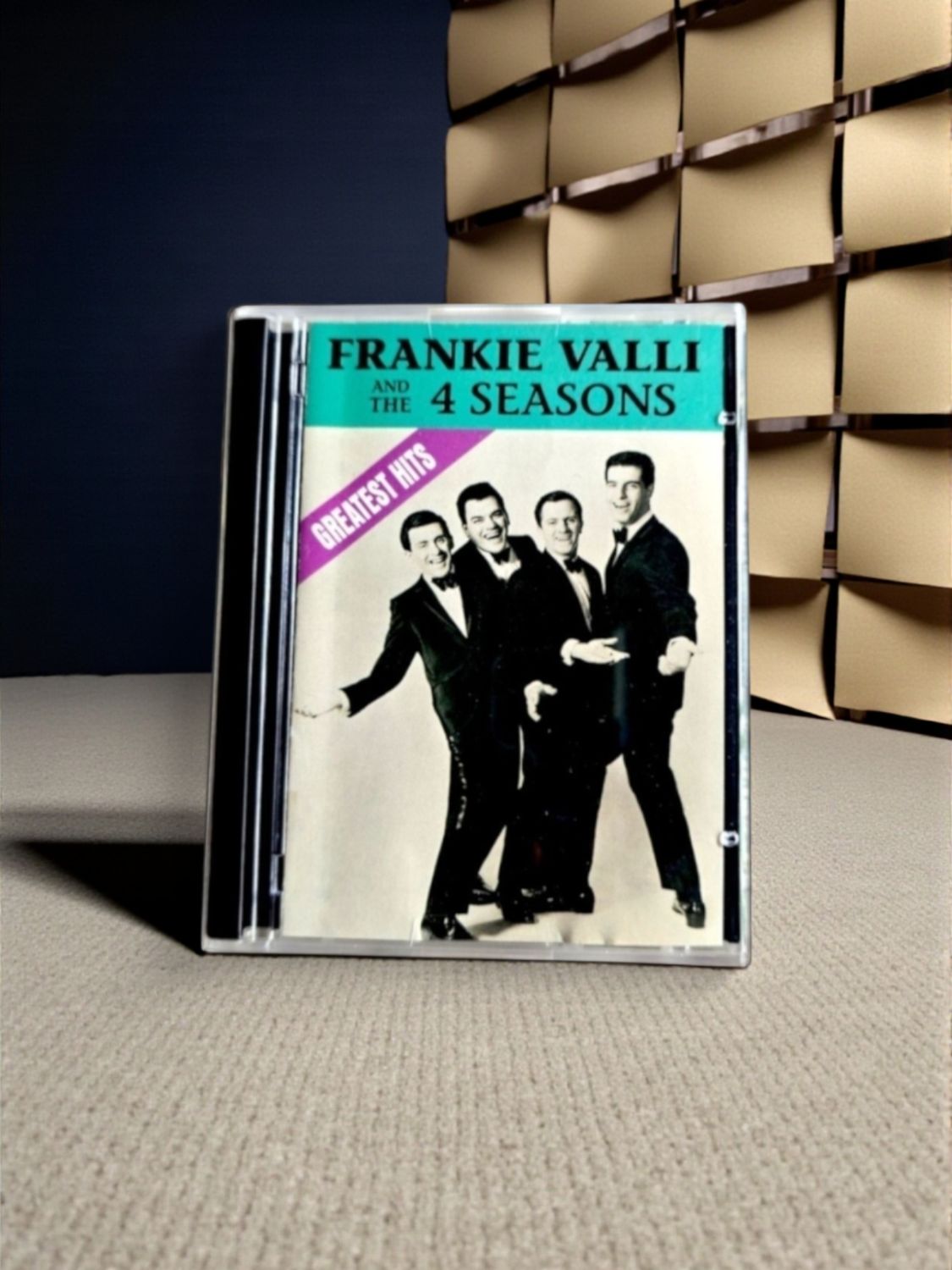 Frankie Valli And The 4 Seasons - Greatest Hits