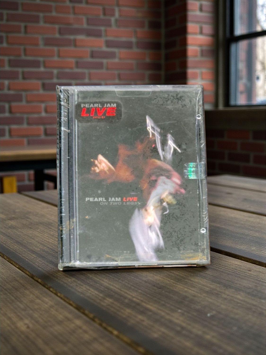 Pearl Jam - Live On Two Legs