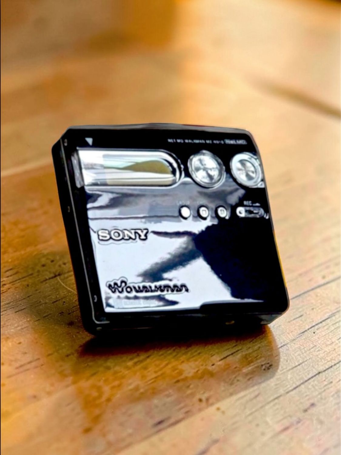 Recoloured Glossy Black Sony MZ-N910