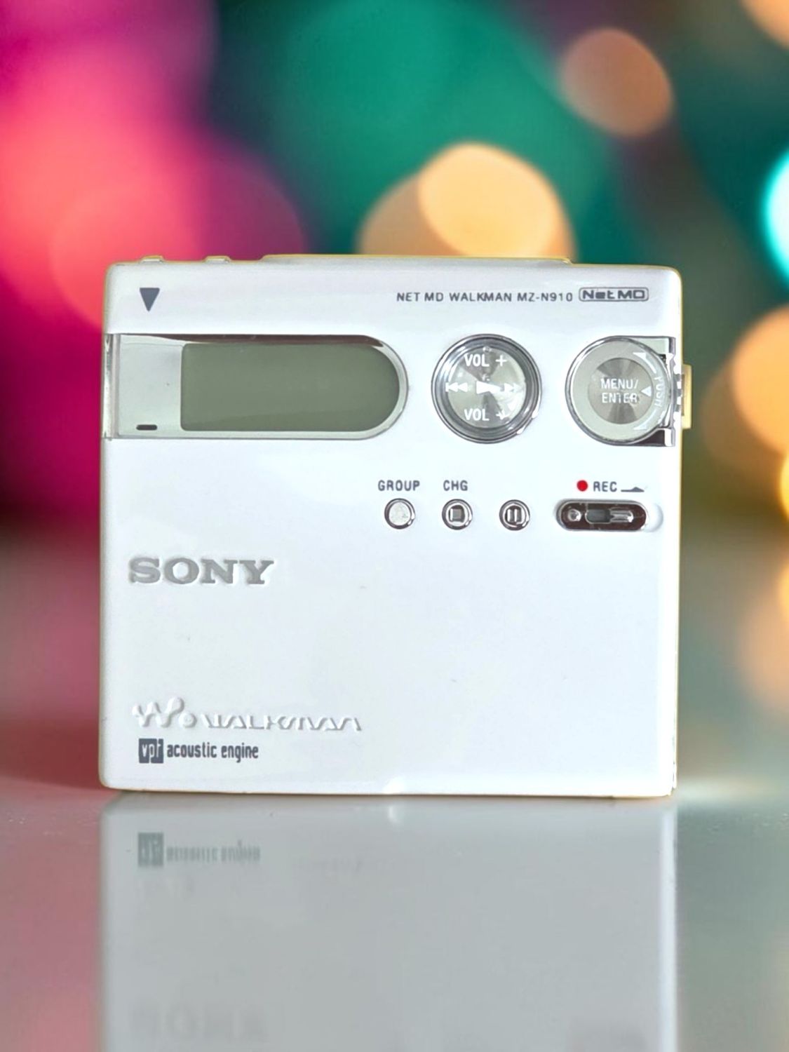Recoloured White Sony MZ-N910