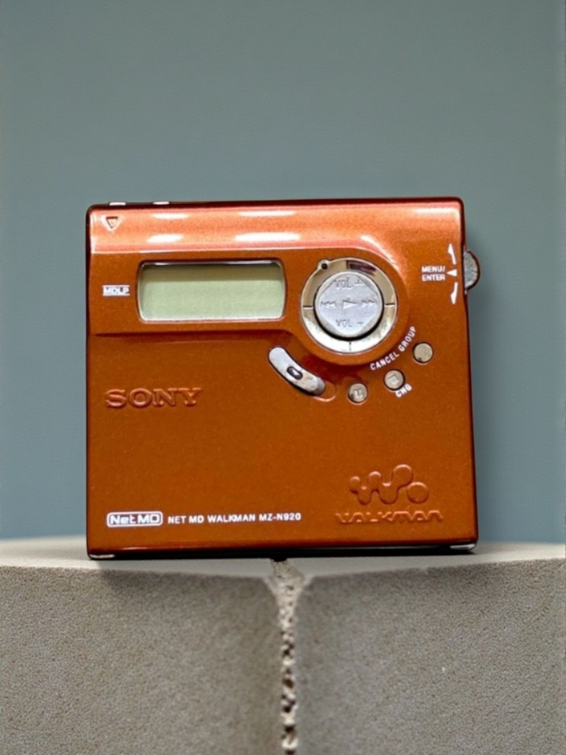 Recoloured Sony Bronze MZ-N920