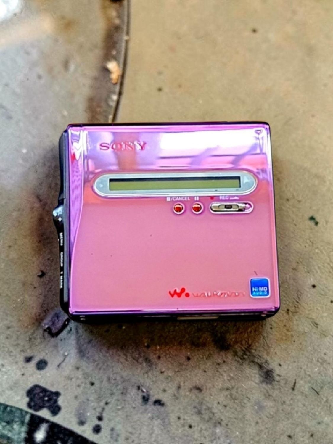 Recoloured Metallic Cherry Blossom Sony MZ-NH1