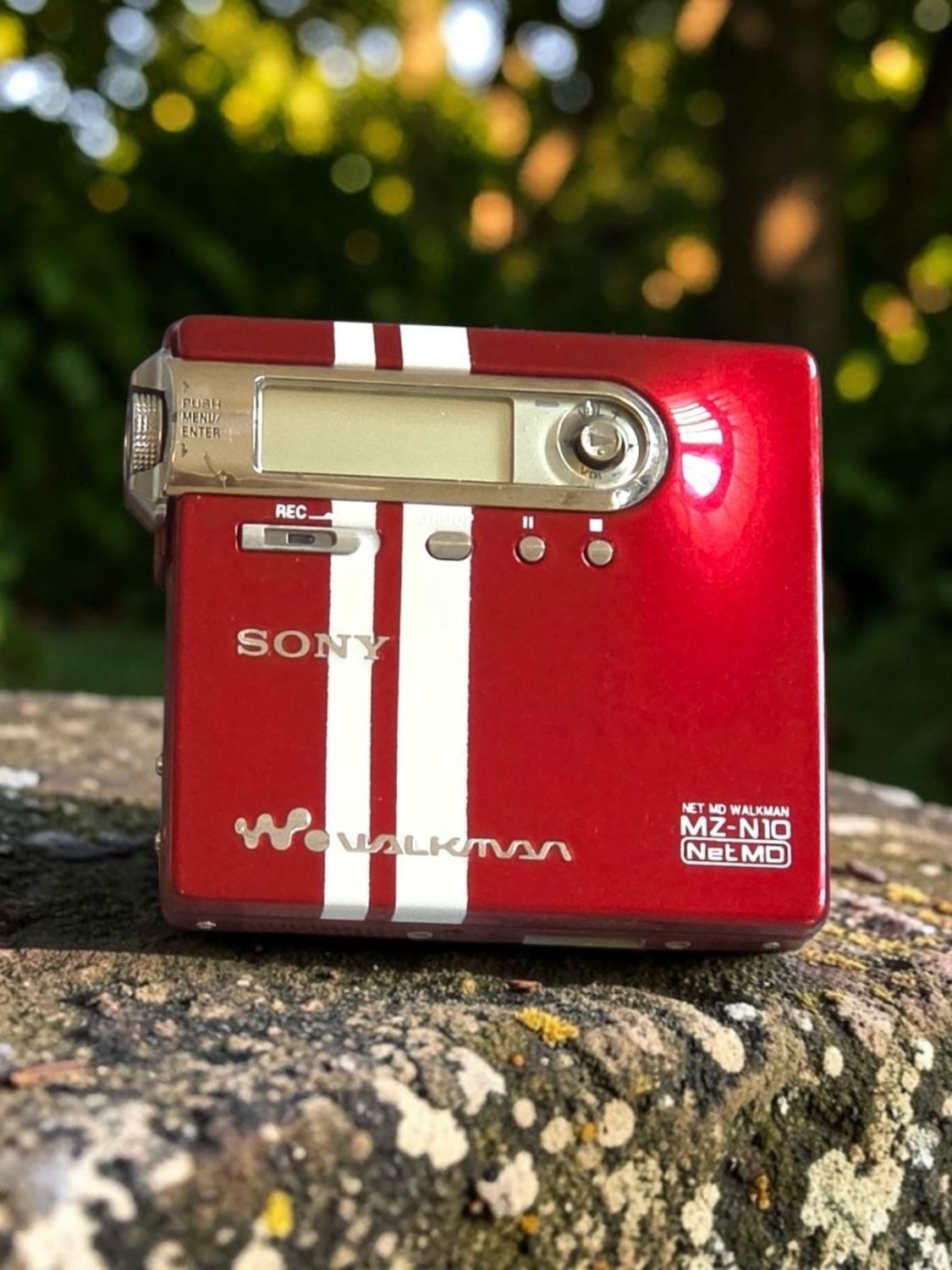 Recoloured Red Sony MZ-N10 with White Stripes