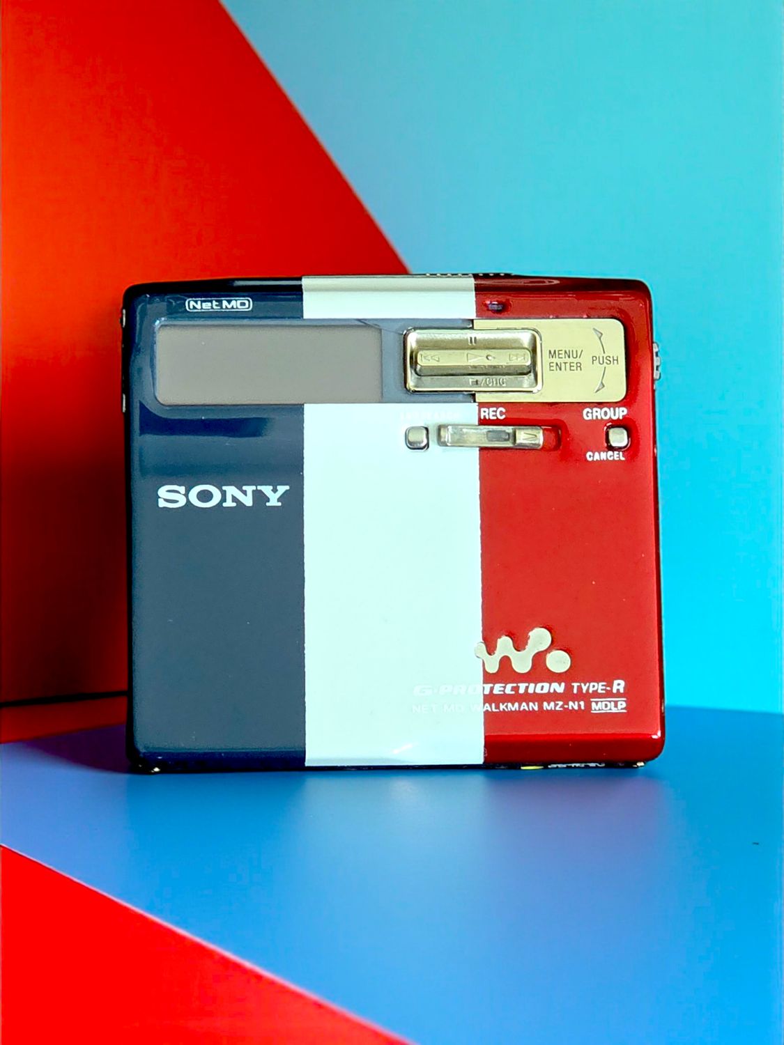 Recoloured Tri-colour Sony MZ-N1