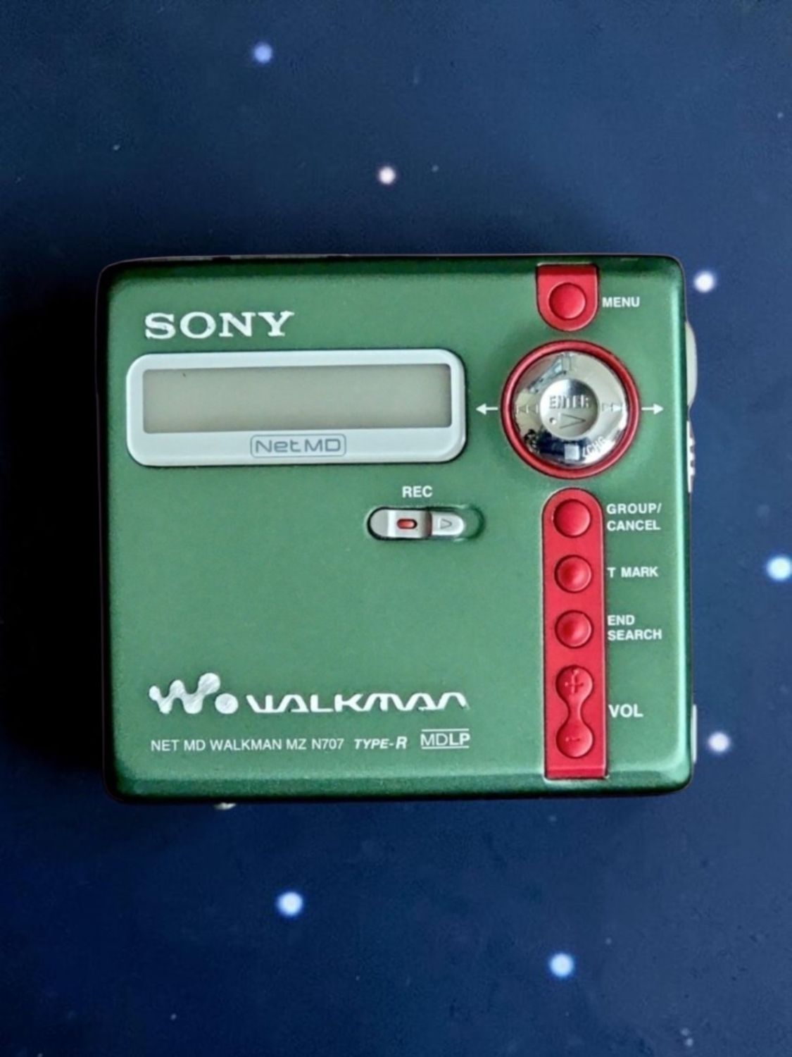 Recoloured Green Sony MZ-N707 with Red Stripe