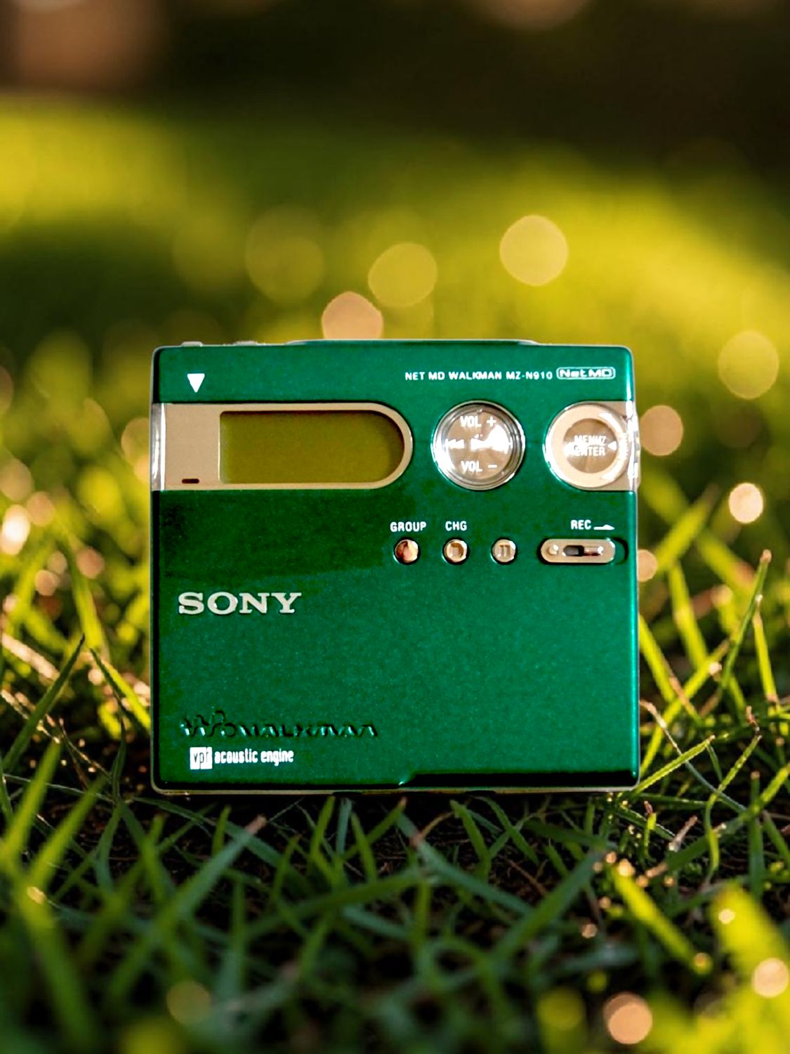 Recoloured Green Sony MZ-N910
