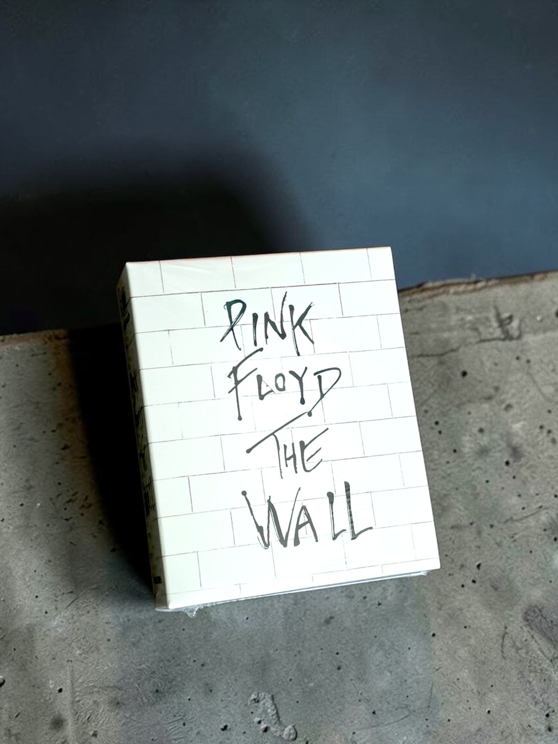 Pink Floyd - The Wall Disc Art complete with Album Sleeve