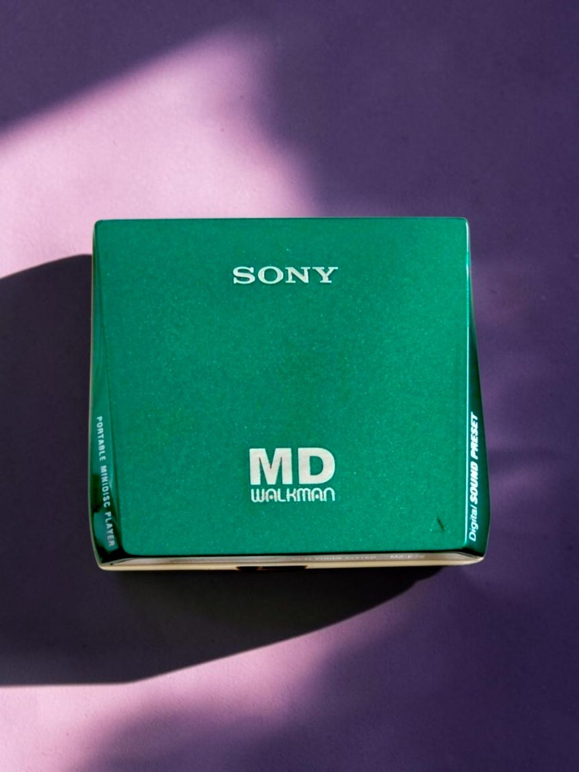 Recoloured Forest Green Sony MZ-E75