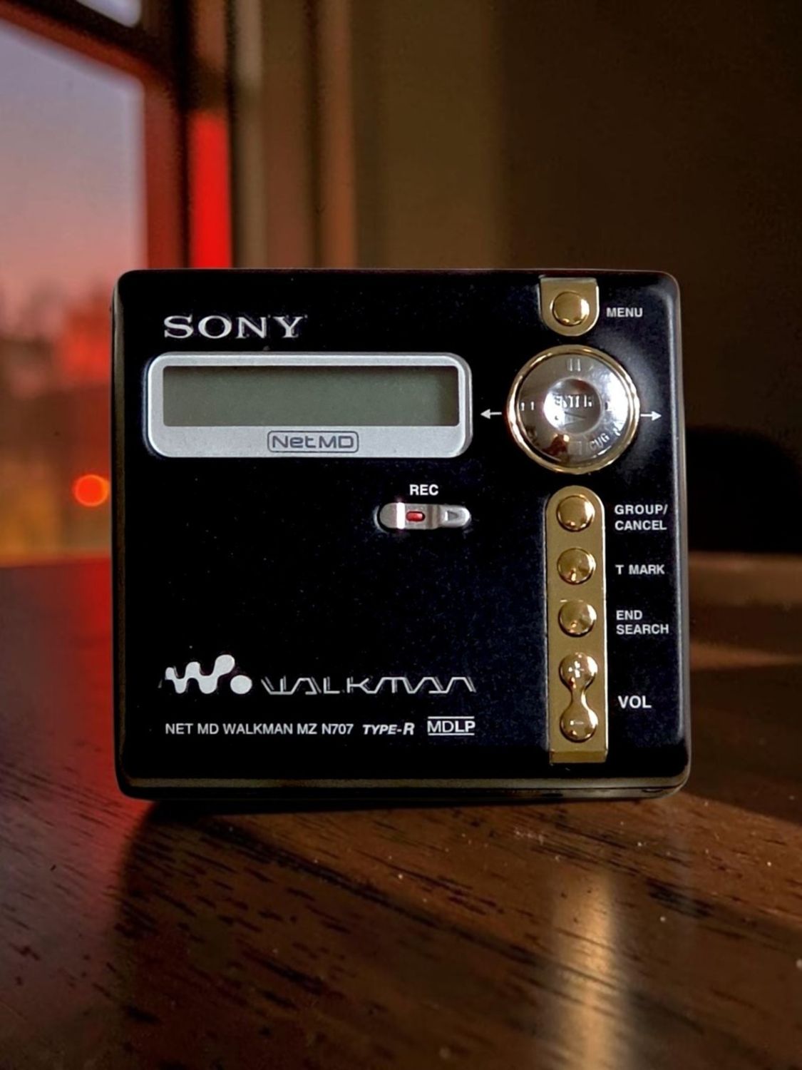 Recoloured Black Sony MZ-N707 with Gold Stripe
