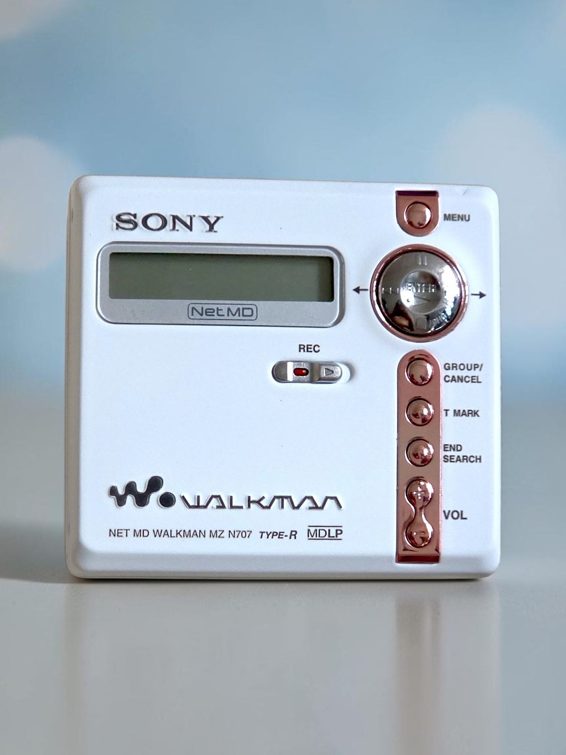 Recoloured Matt White Sony MZ-N707 with Light Pink Metallic Stripe