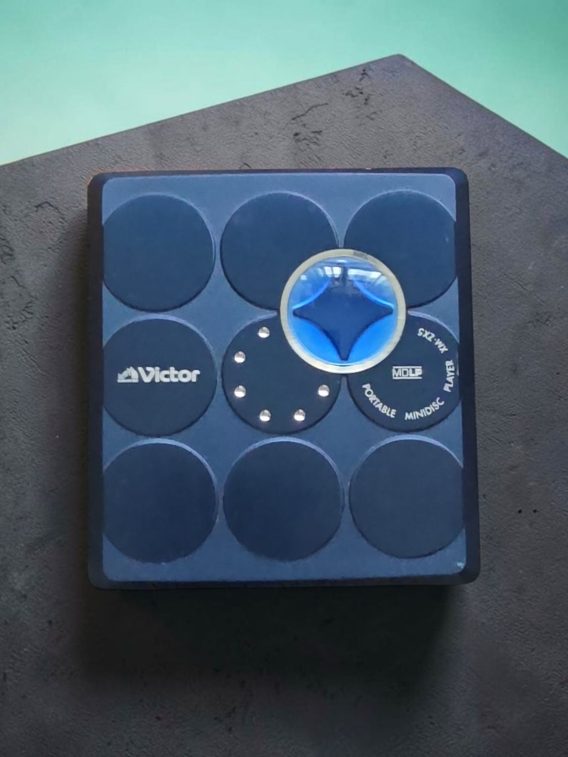 Victor XM-ZX5