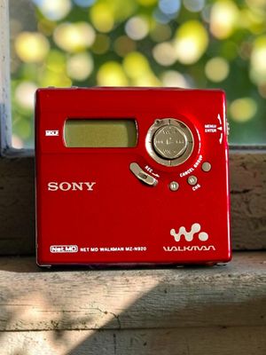Recoloured Flaming Red Sony MZ-N920