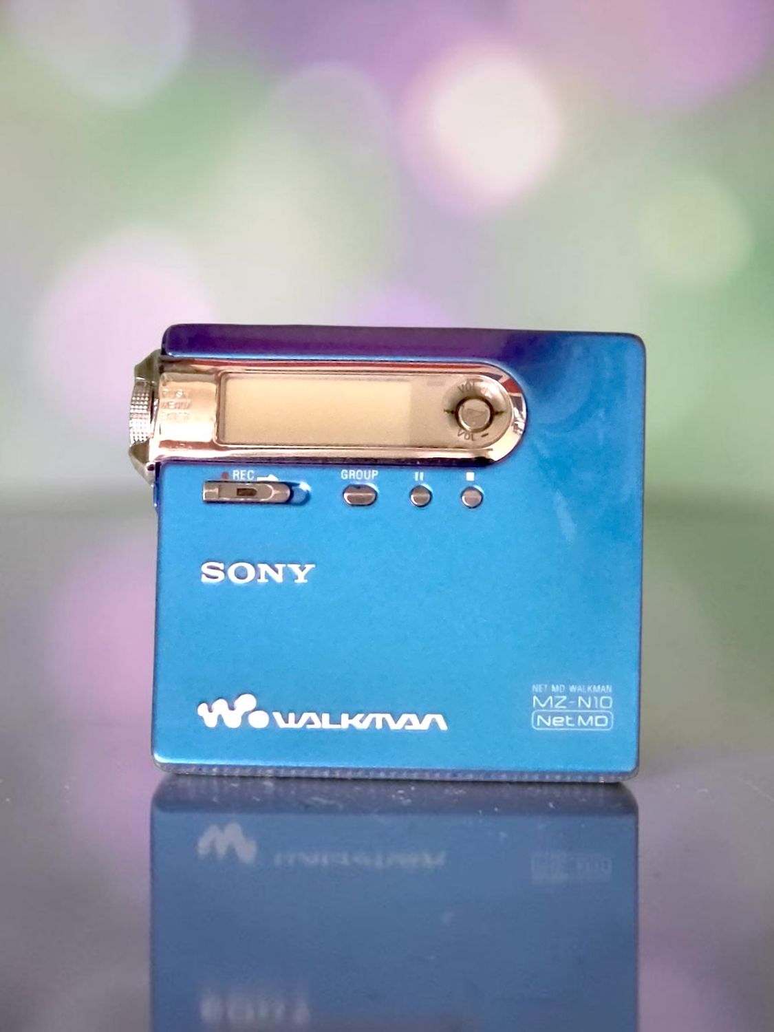 Recoloured Sony MZ-N10 with 2-tone Transition Effect