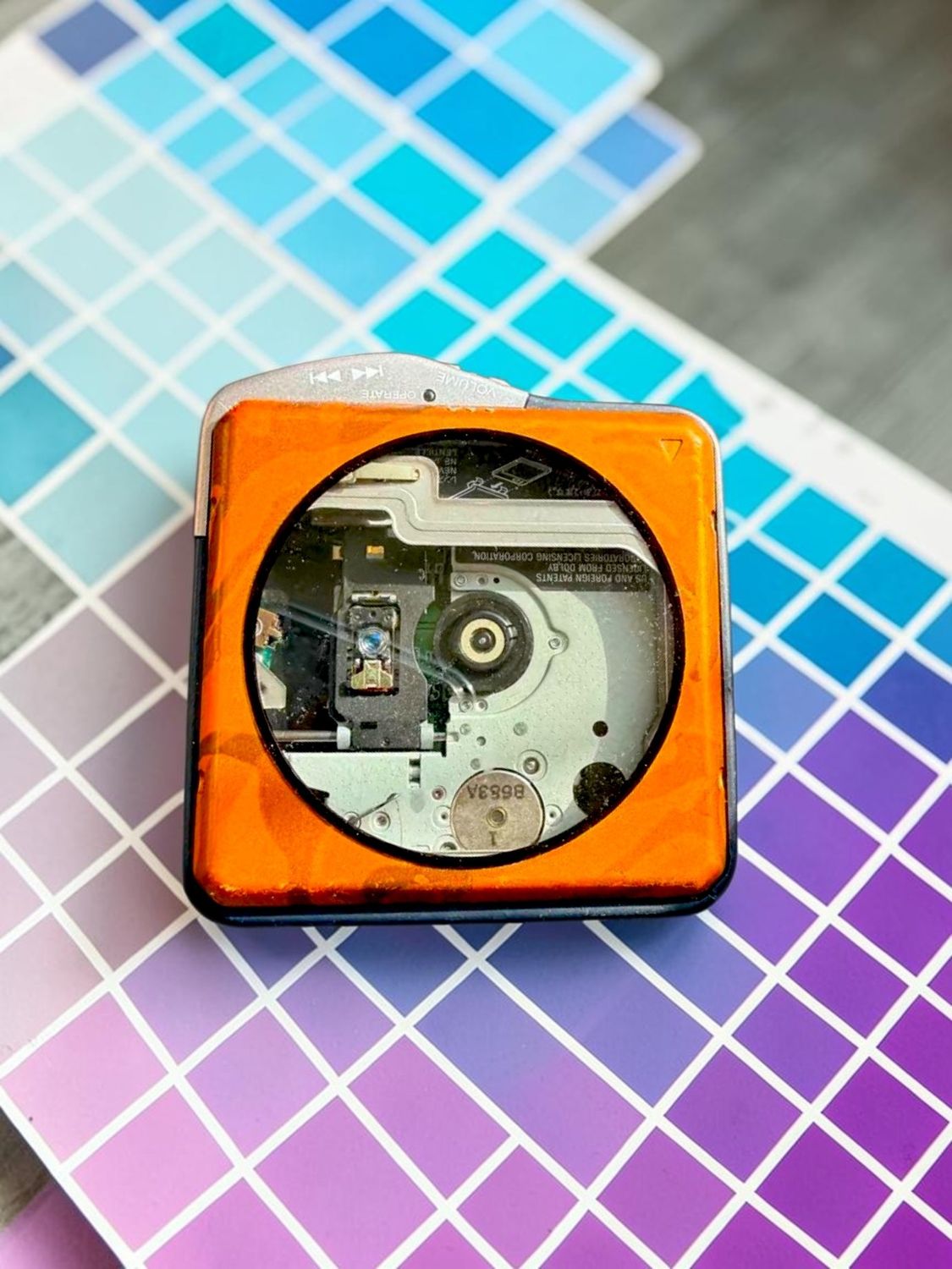 Sony MZ-E45 with Clear Circular Front Window
