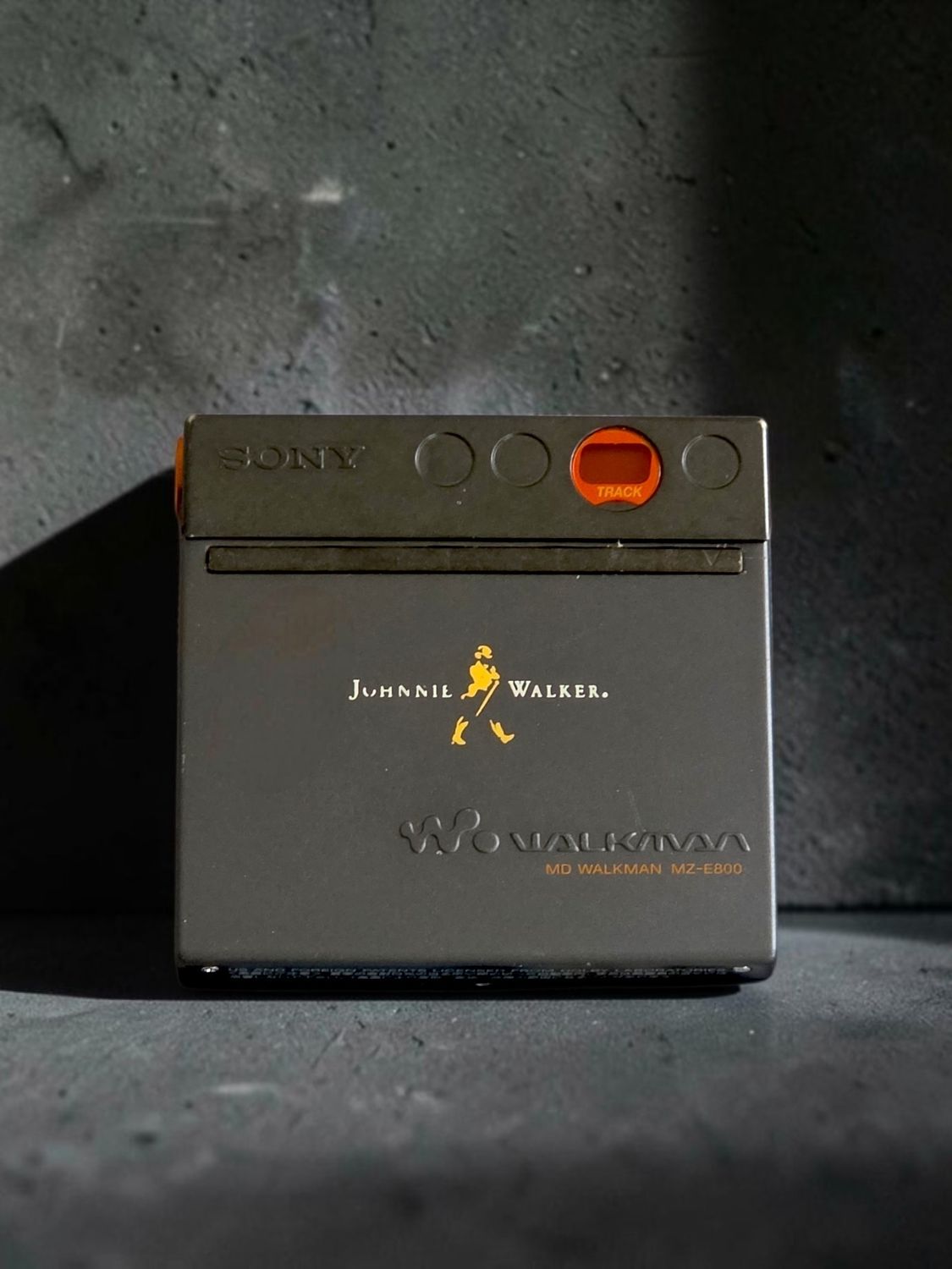 Sony MZ-E800 "Johnnie Walker" Special Edition