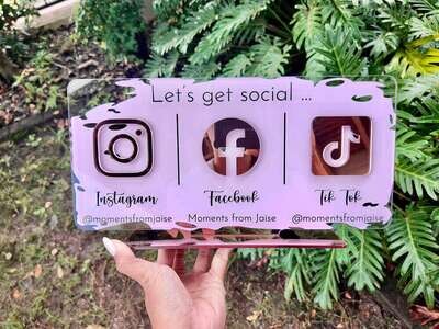 3 Icons Social Media Sign = Horizontal