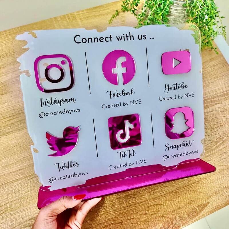 6 Icons Social Media Sign