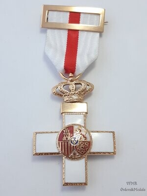 Cruz de la Orden del Mérito Militar distintivo blanco
