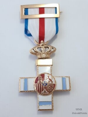 Cruz de la Orden del Mérito Militar distintivo azul