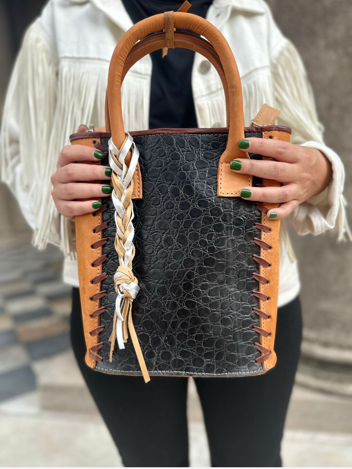 Matera Moon Black