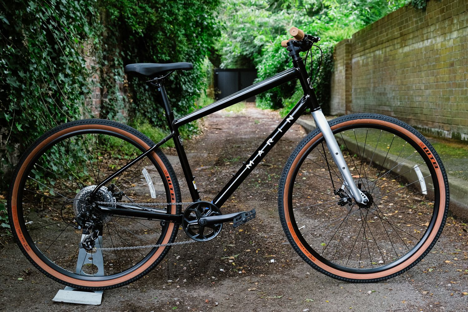 Marin kentfield hybrid bike hotsell