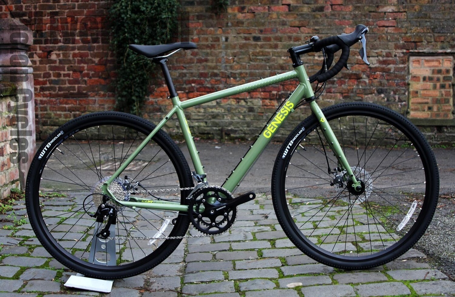 GENESIS CDA 20 GRAVEL BIKE