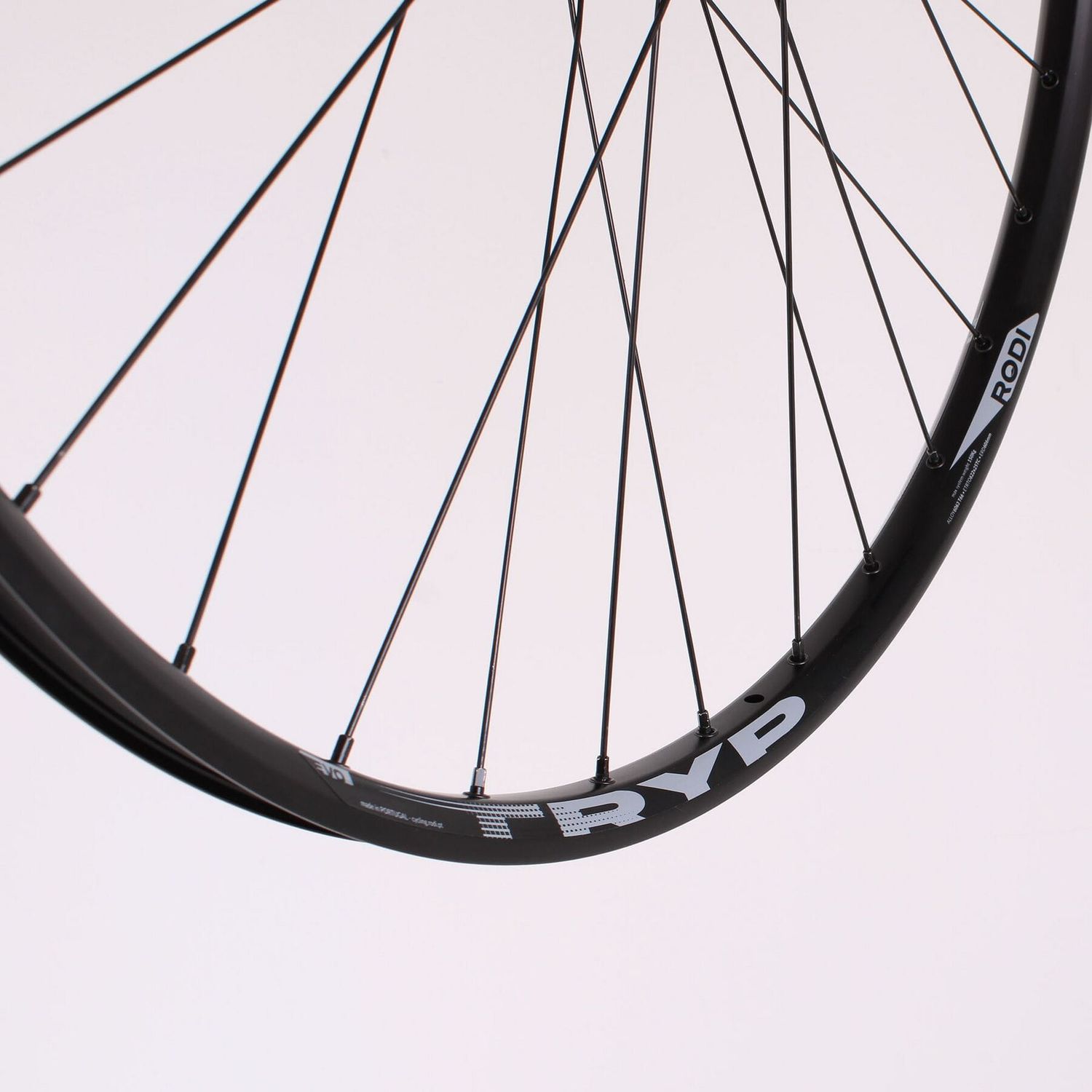 Madison  M25 v2 148x12mm Boost 8, 9, 10-sp, MTB 11-sp TLR Rear Wheel 27.5