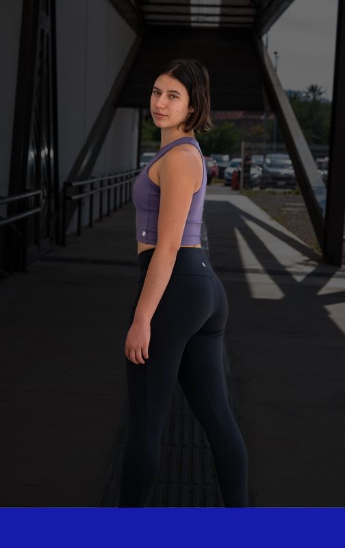 LEGGING CON BOLSILLO LATERAL NEGRO