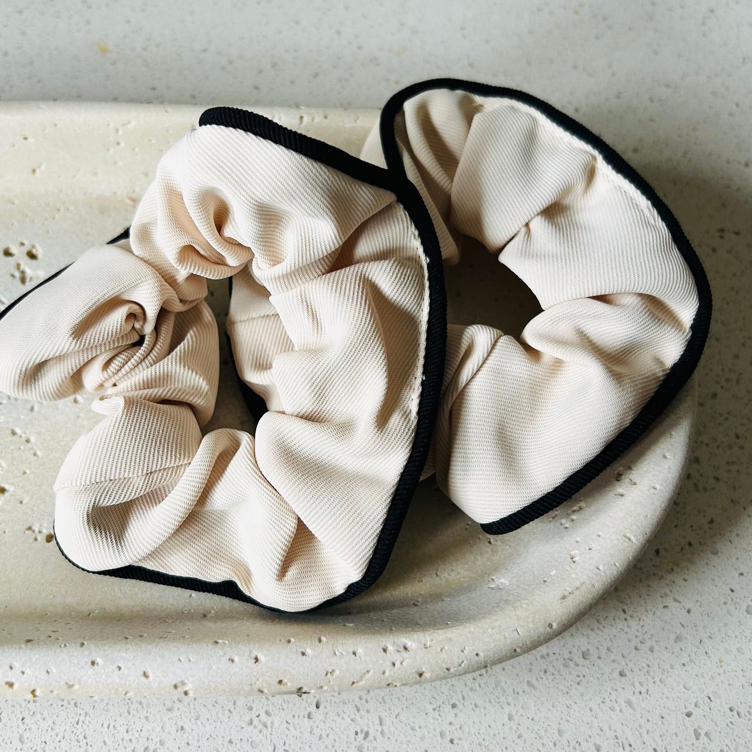 Scrunchie - Ivory