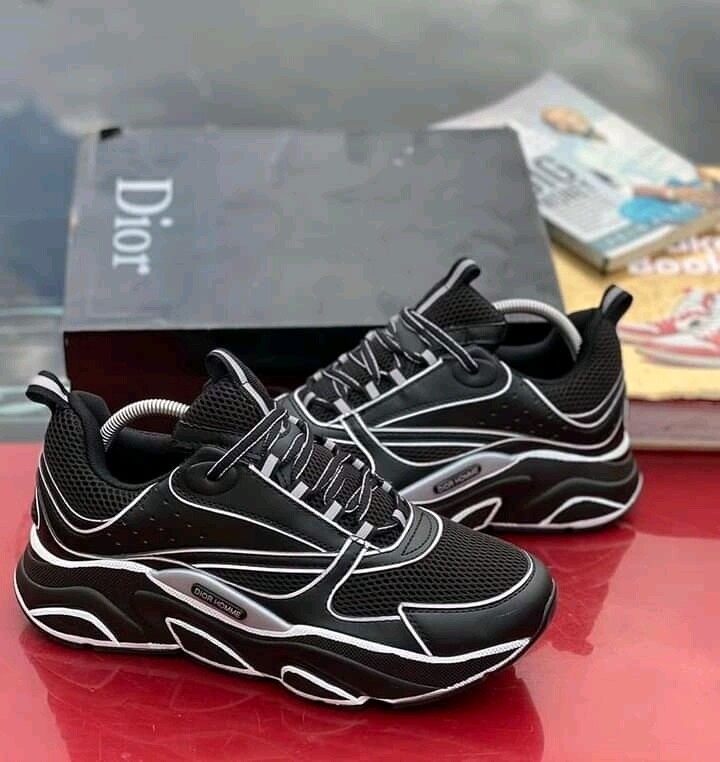Super Classic Male Shoe