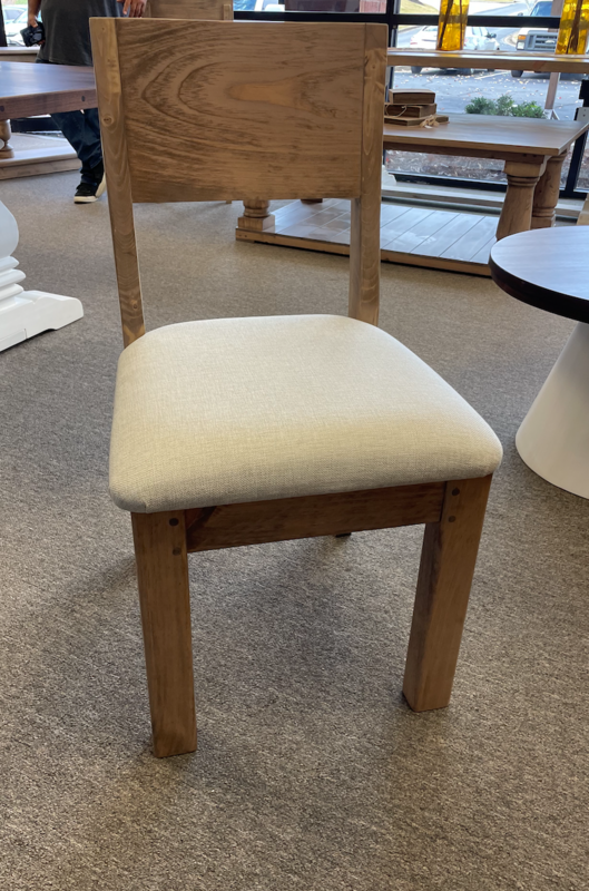 Giraldo Chairs