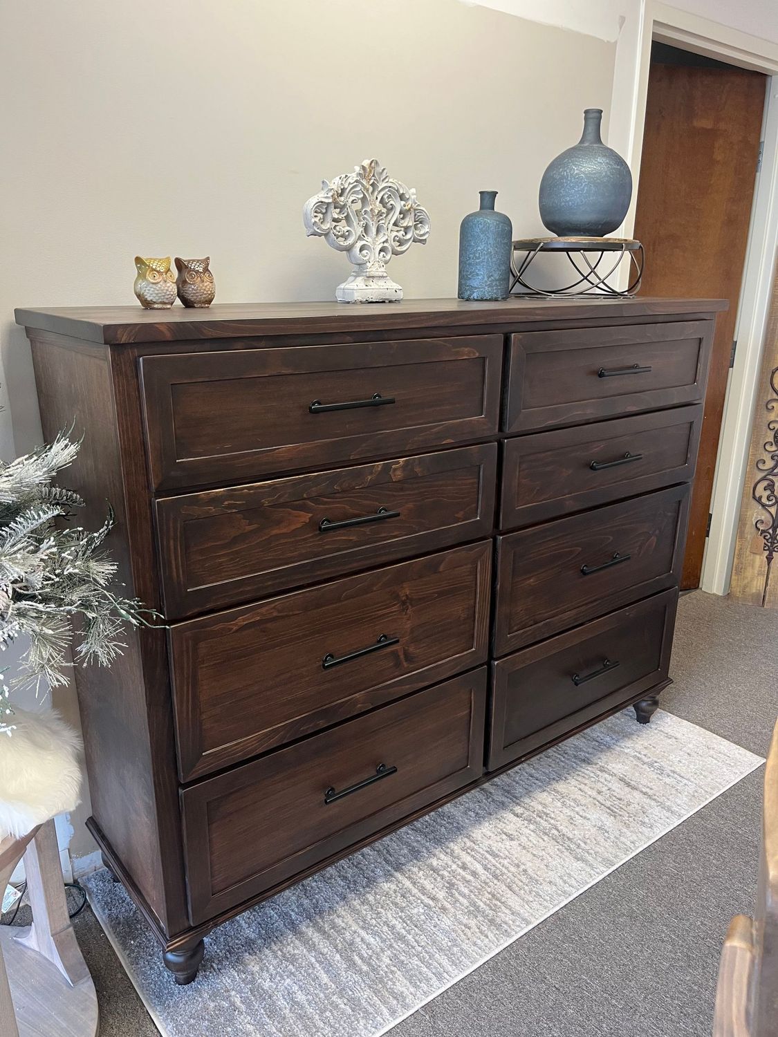 Dresser2
