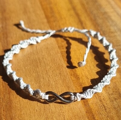 Armband Infinity schwarz gedreht, Farbauswahl Armband Infinity schwarz gedreht, Farbauswahl