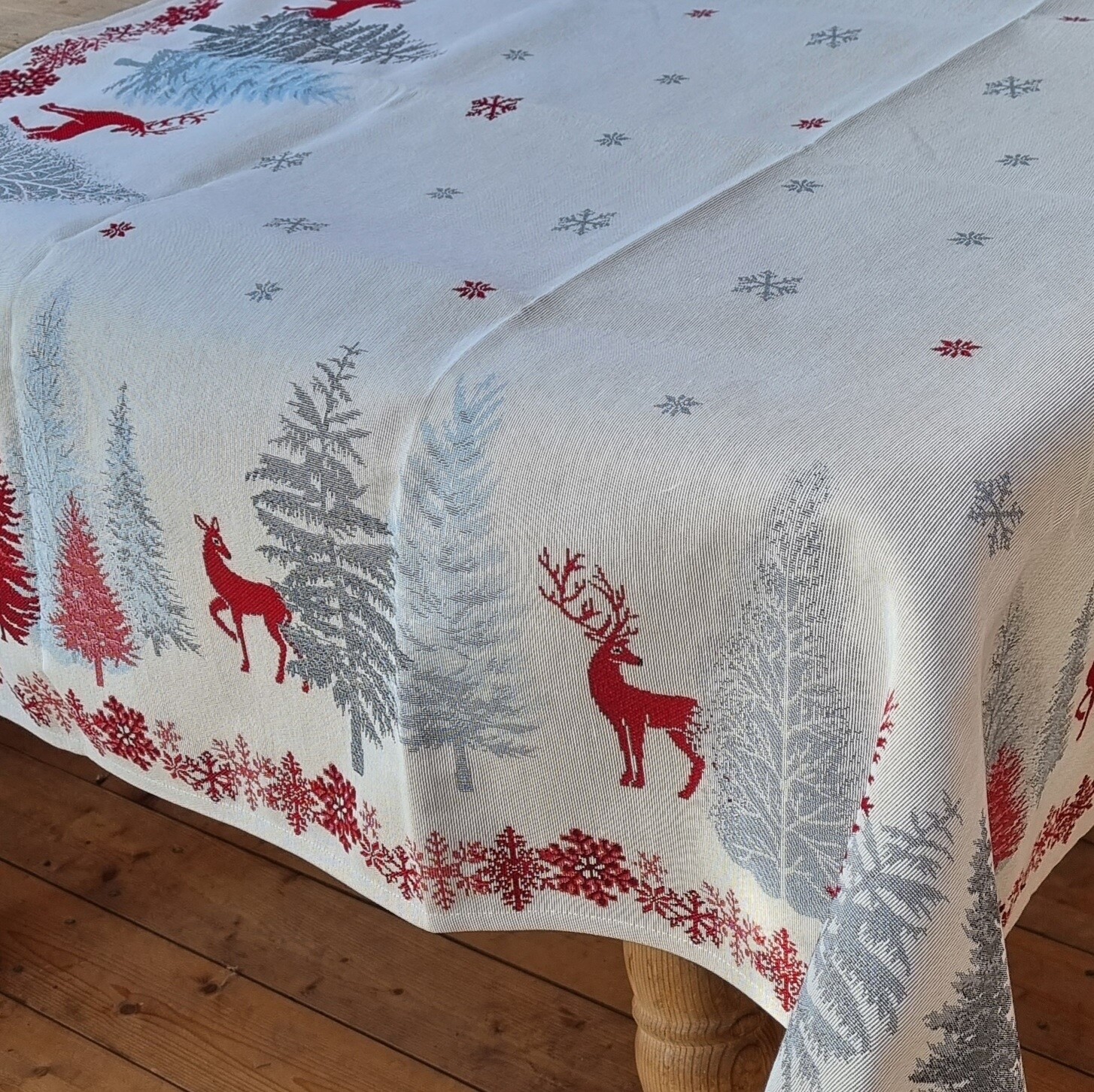 Tischdecke  "Hert" 100x100