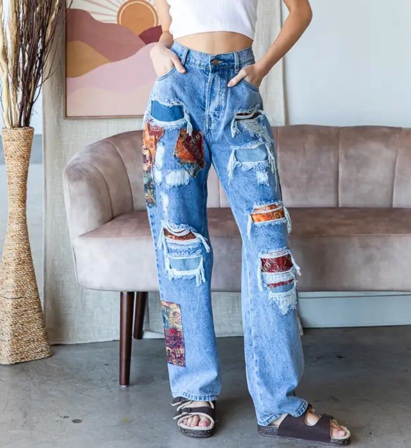 Hali Jeans
