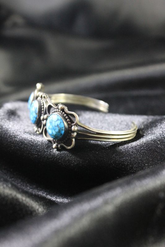 Sterling Silver &amp; Hi-grade Kingman Spiderweb Turquoise Design Bracelet
