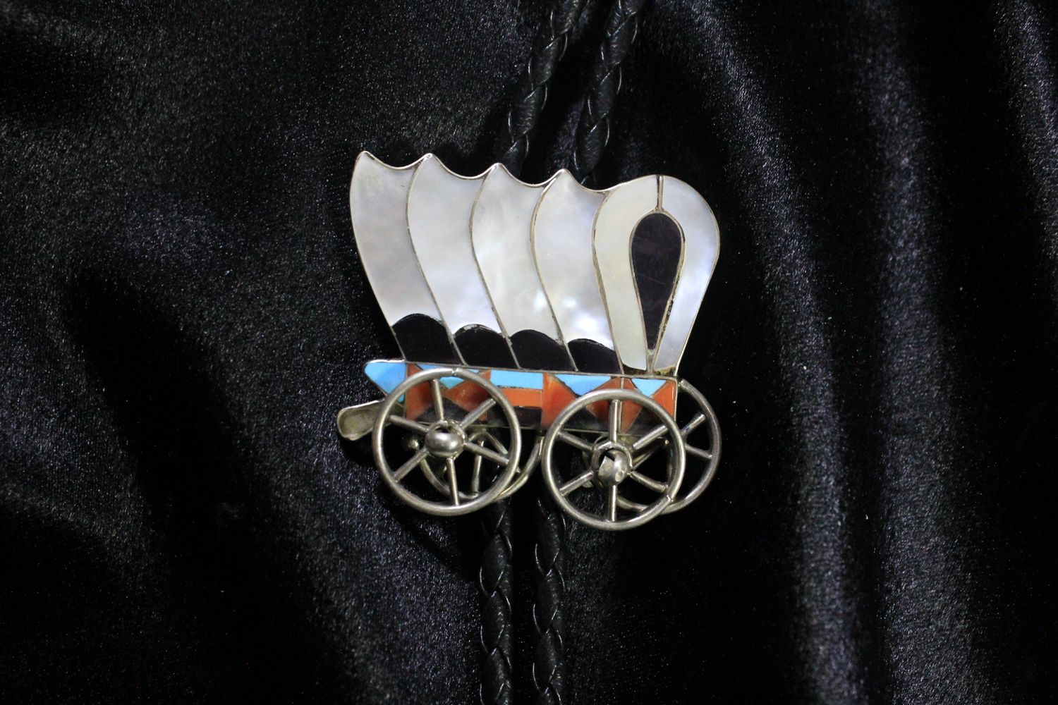 Zuni Wagon Inlay Bolo Tie