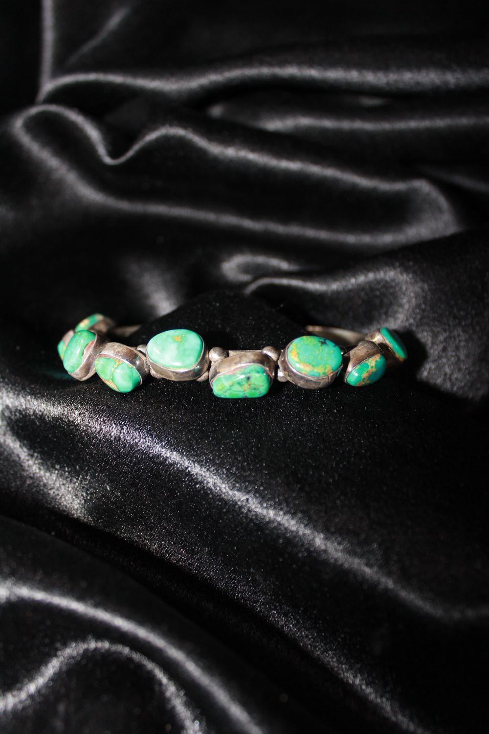 10 Natural Turquoise Cabochon Bracelet