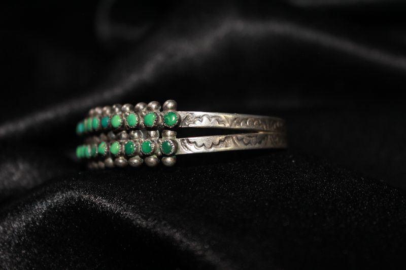 Sterling Silver &amp; 30 Small Turquoise Cabochon Bracelet