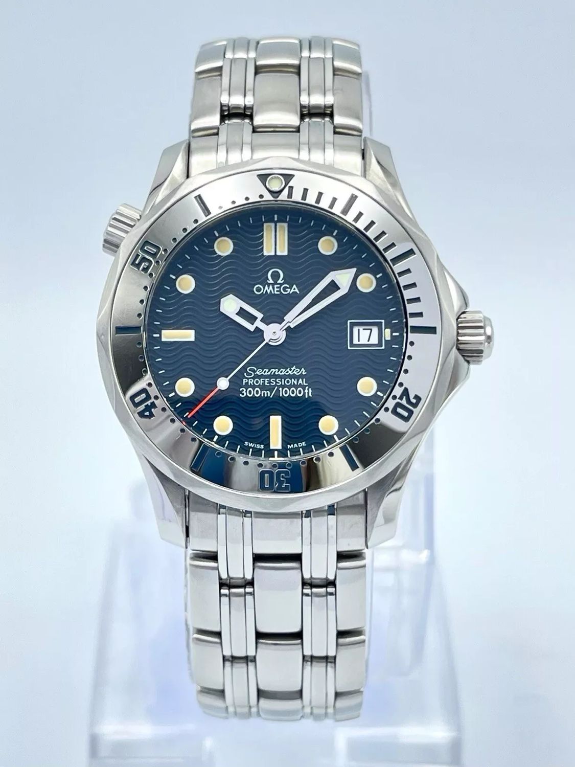 Omega Seamaster Professional 300m 2562.80 Wave Blue Dial 36mm Mid-Size Quartz